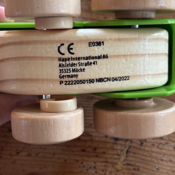 Like New, Hape, Wooden Frog Pull Along, (12+ months) - Picture 2 of 8